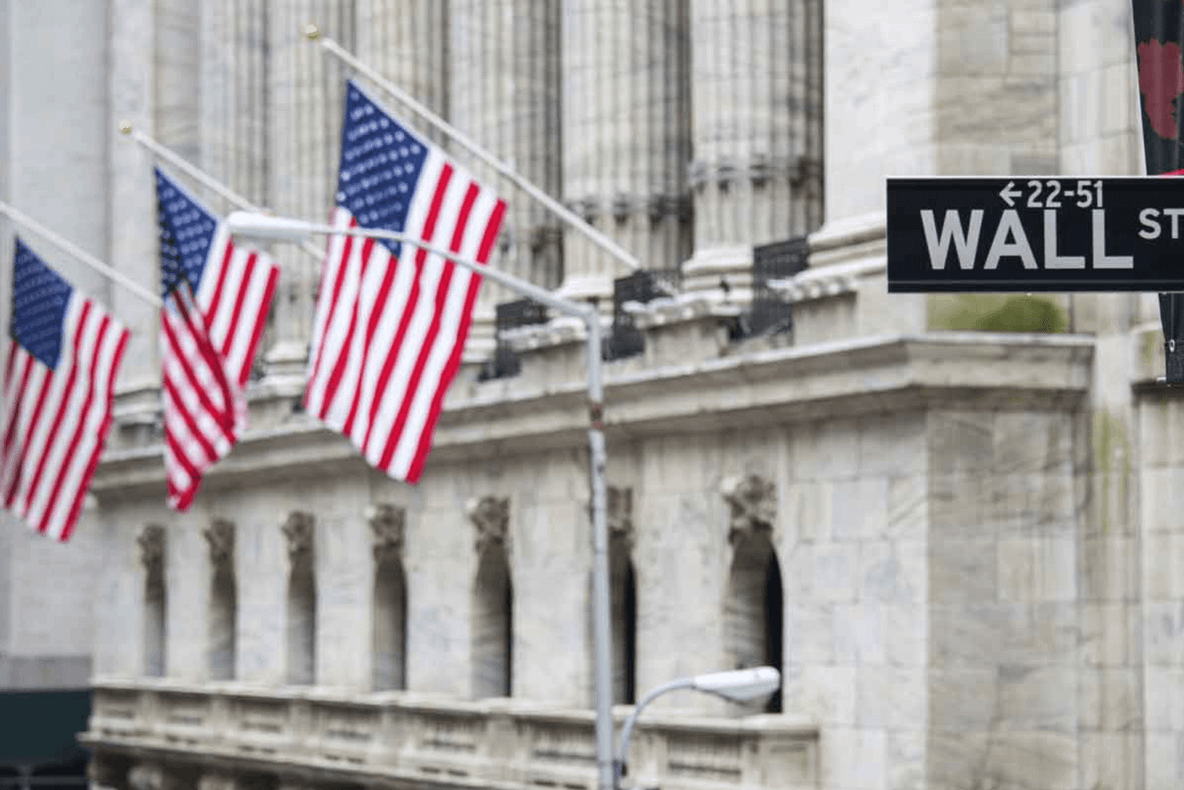 Probleme pe Wall Street după ce Federal Reserve a ridicat dobânda la dolar