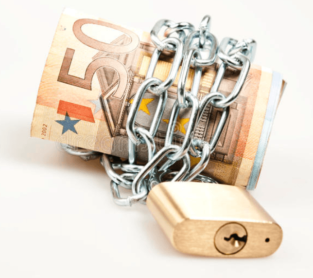 BNR: Creșterea economică ar scădea cu 0,6 puncte procentuale, în 2019, dacă se aplică taxa pe active