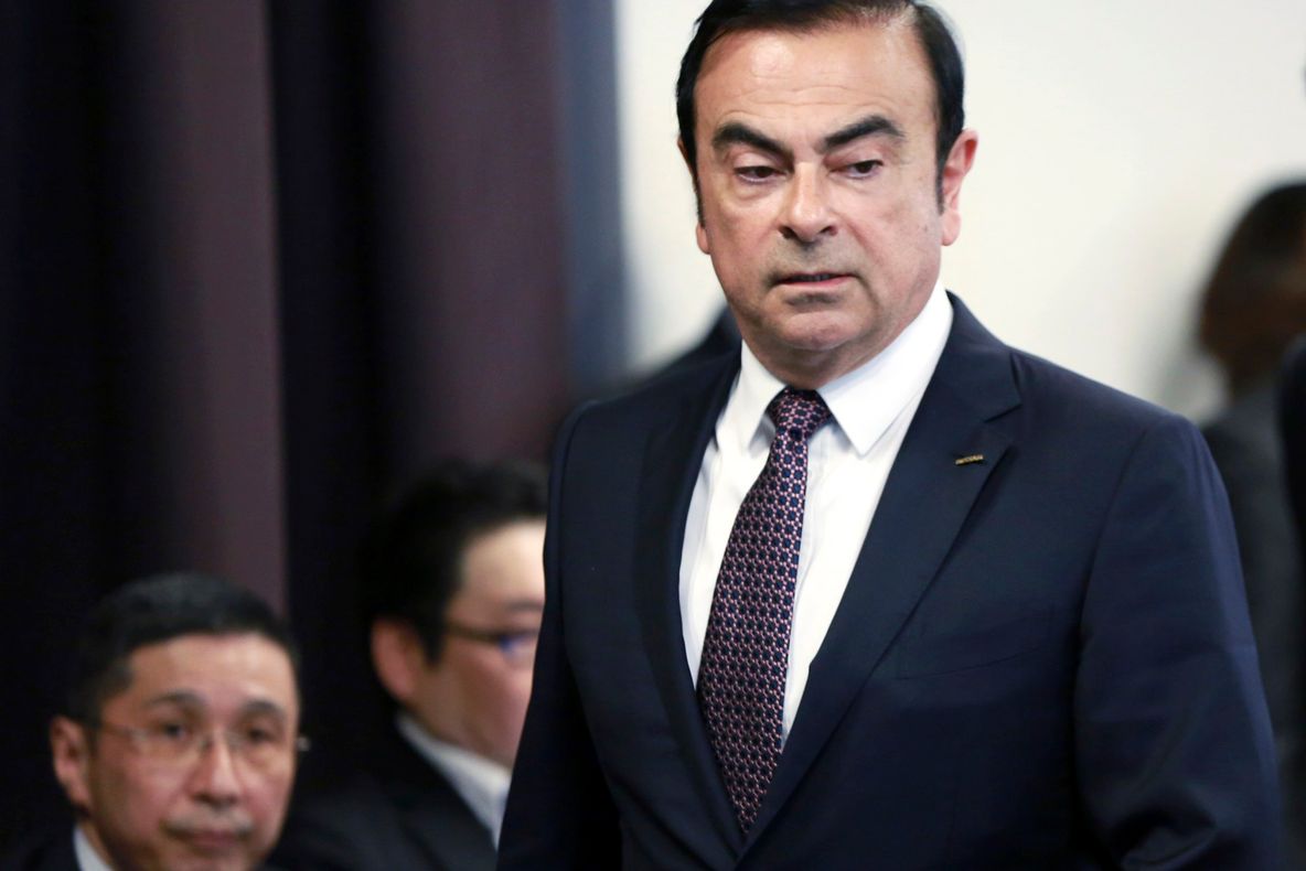 Singura condiție pentru eliberarea șefului Renault, Carlos Ghosn: o confesiune în limba japoneză!