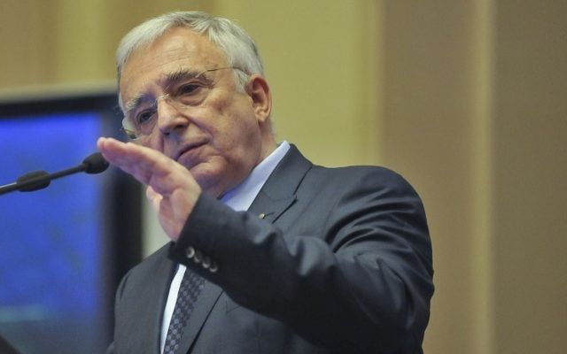 Guvernatorul BNR explică de ce nu pot fi majorate pensiile