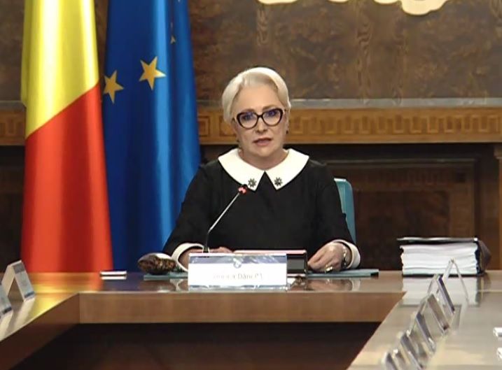 Guvernul scutură sacul cu bani ca să-i alinieze pe baronii locali