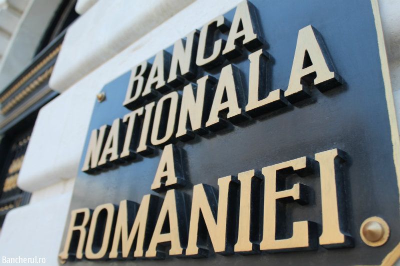 Decizii cruciale anunțate azi de BNR. Isărescu oferă explicații