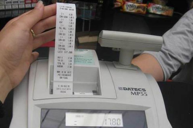 Proiect. Bacșișul, pe bonul fiscal, mai puțin pentru livrările acasă!