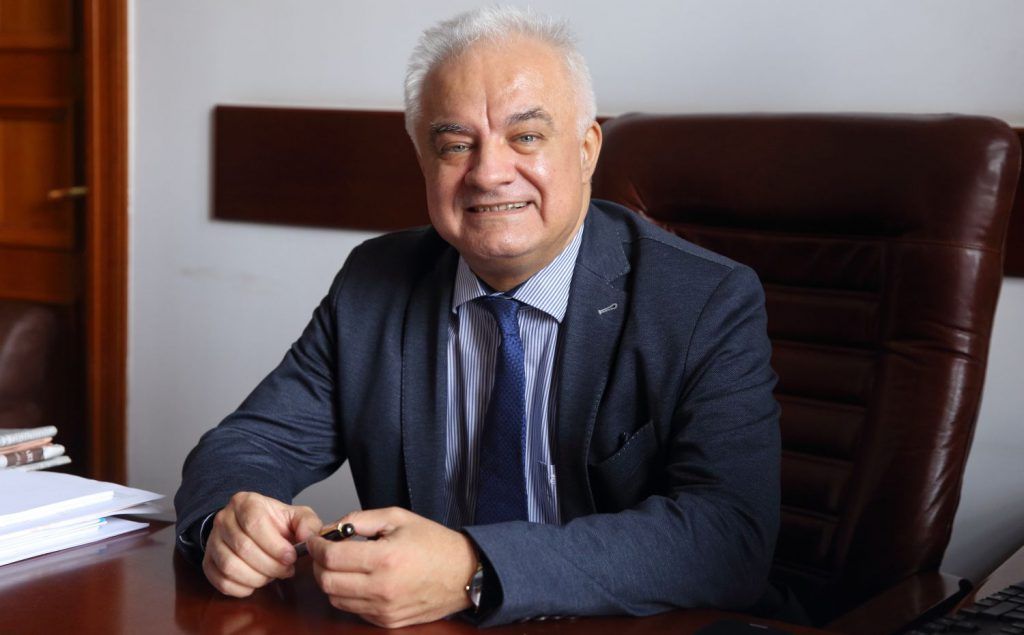 Oficial BNR: "Suntem într-o situație extrem de dificilă, politic și economic"