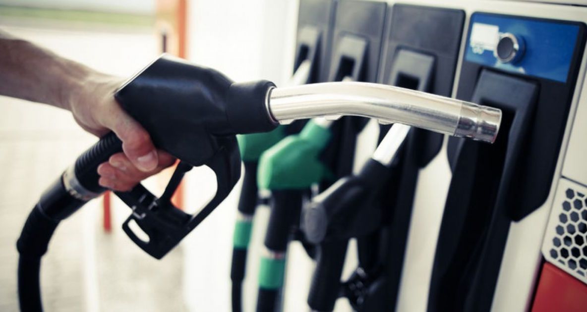 Guvernul Orban vrea să elimine supraacciza la carburanți și suprataxa pe part-time. Vezi programul de guvernare