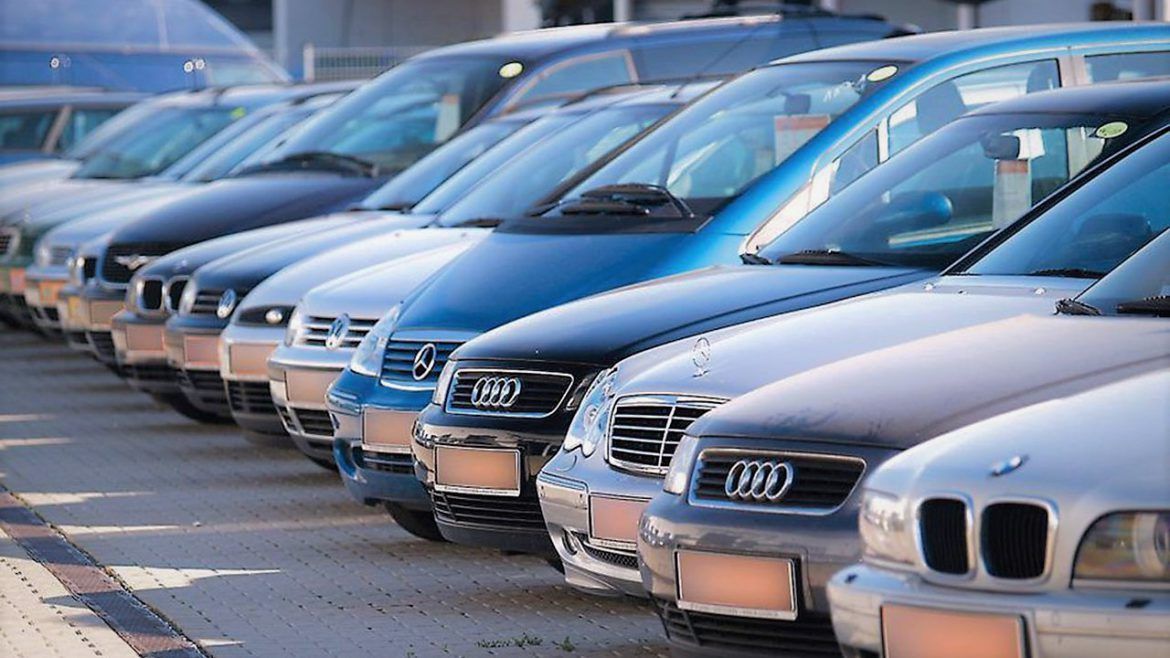 Scandal pe numărul de kilometri parcurși cu mașina personală: Guvernul limitează folosirea la 6.500 km/an, prin „România Neutră”