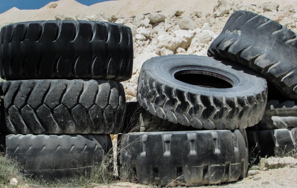 Cauciucuri reşapate - care sunt riscurile la care te expui dacă le foloseşti (P)