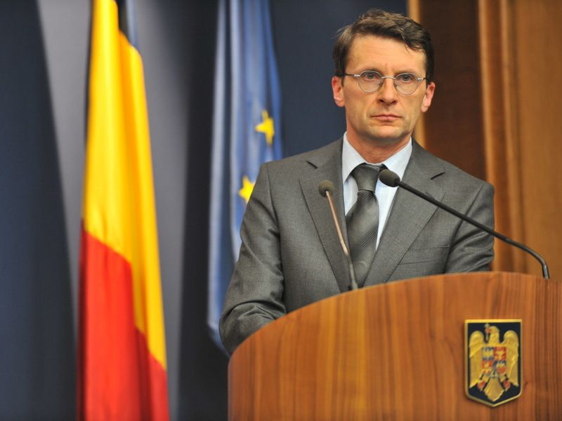 Suciu (BNR): Instabilitatea politică nu poate avea decât efecte negative asupra cursului și economiei