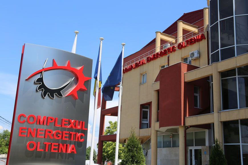 Protest la Complexul Energetic Oltenia. Oamenii, revoltați că sunt dați afară, iar alții se angajează „pe pile”