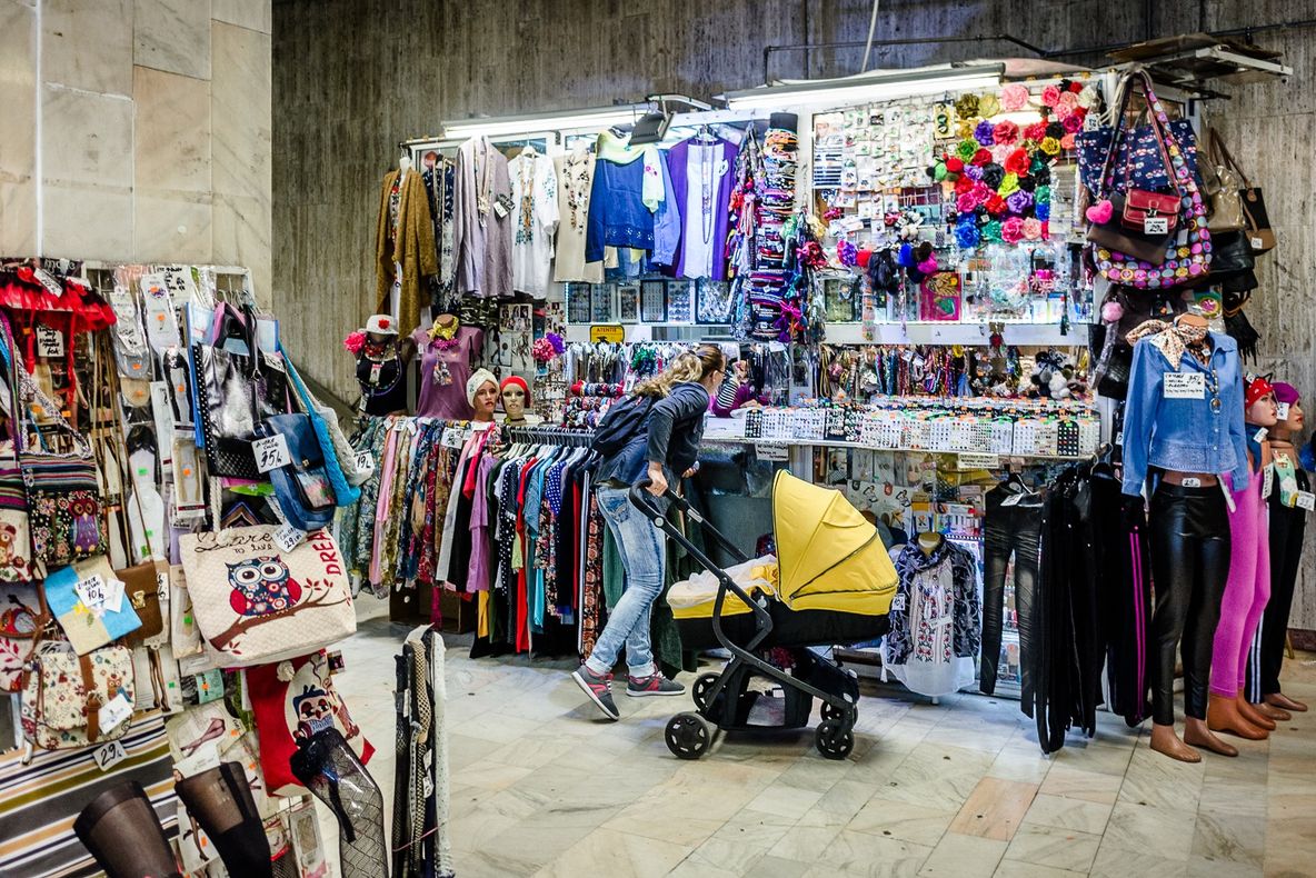 Rezistă chioșcurile de la metrou?! Săptămâna aceasta ar trebui să fie închise, dar nimeni n-a ținut cont de termenul limită