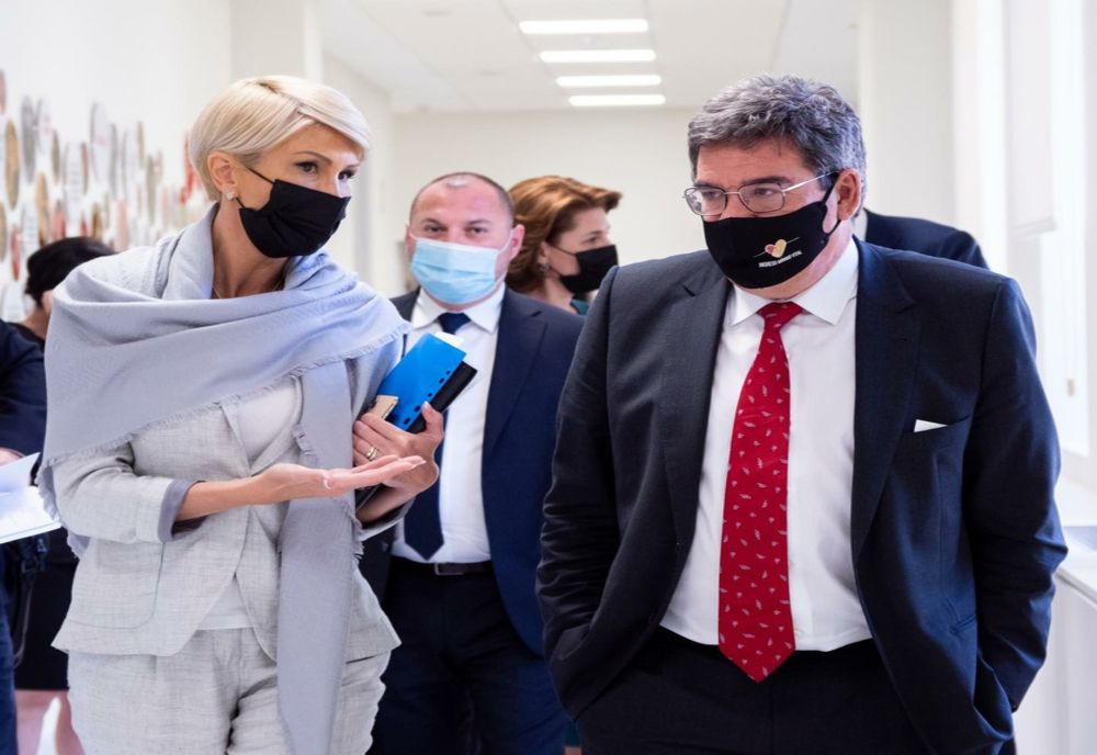 Guvernul își bate joc de consumatorii vulnerabili. Normele n-au fost încă publicate, deși e vorba de un volum imens de documente