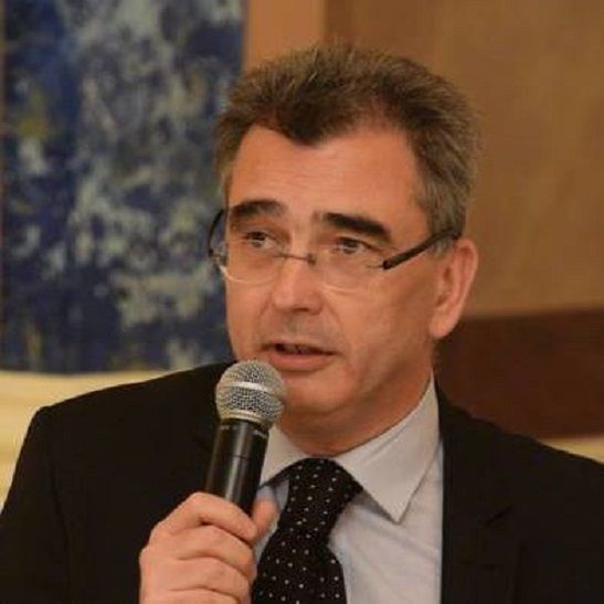 Petrișor Peiu: În timp ce politicienii își fac jocurile meschine, România e pe cale să intre într-o criză economică profundă