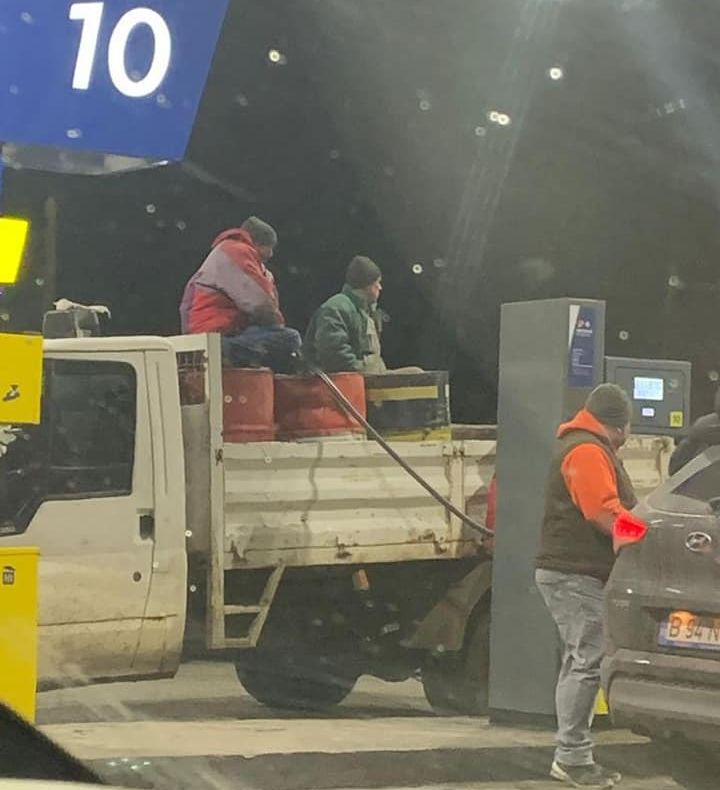 VIDEO Isteria carburanților - Ședință de urgență la Guvern - Ciucă i-a convocat de urgență pe miniștrii Energiei și Economiei