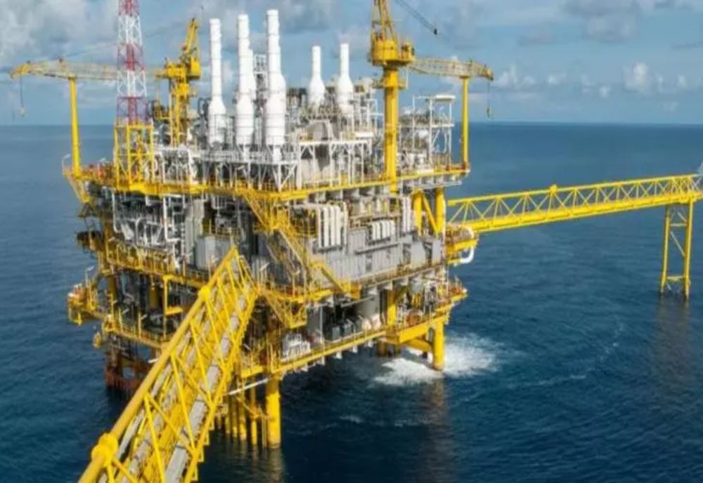 Scandal marca George Simion la dezbaterea "legii offshore", ținta fiind ministrul Virgil Popescu