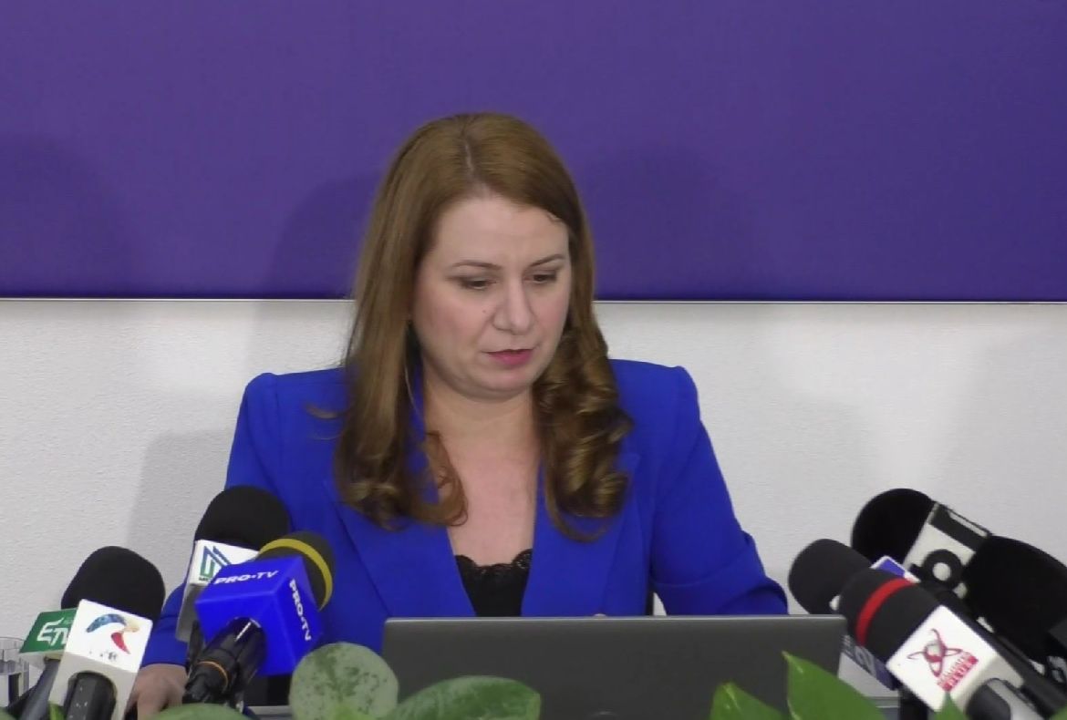 Ministrul Educației, Ligia Deca: Salariu mediu brut crește din această lună spre 8500 lei lei