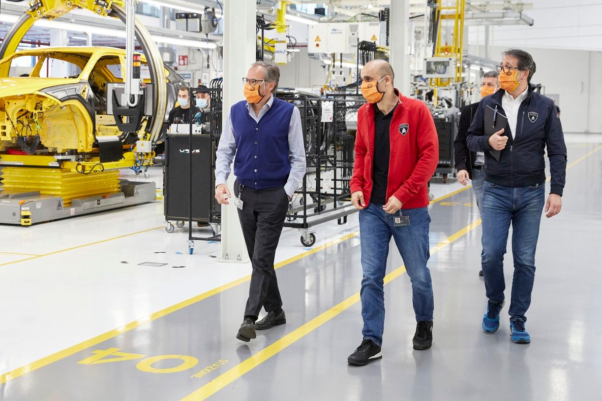 Acord istoric la Lamborghini: Angajații gigantului italian vor lucra doar 4 zile pe săptămână, pe aceleași salarii