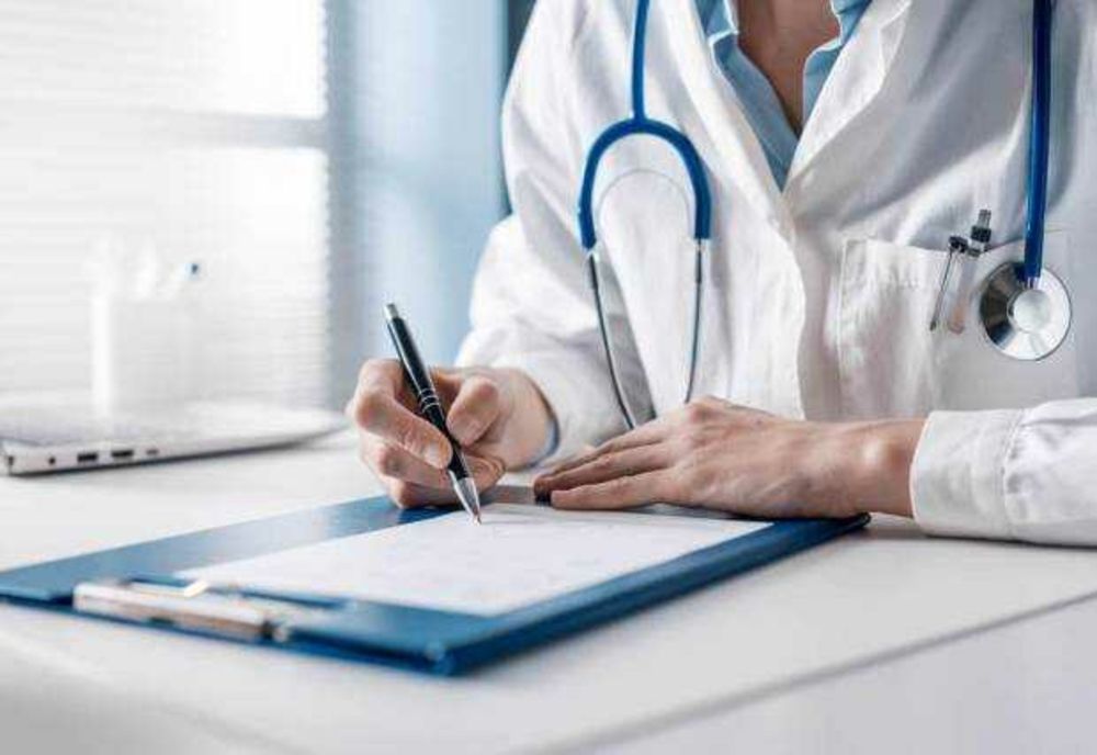 Avocatul Poporului a atacat la CCR ordonanța prin care prima zi de concediu medical nu este plătită