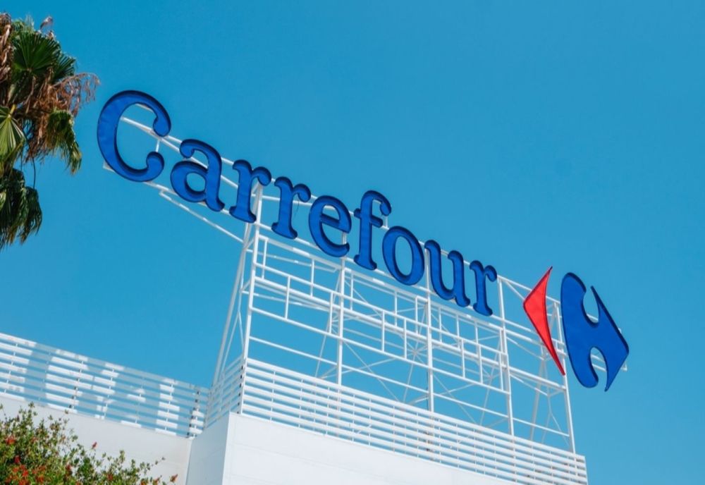 E oficial! Proprietarii Dedeman cumpără lanțul de supermarketuri Carrefour 