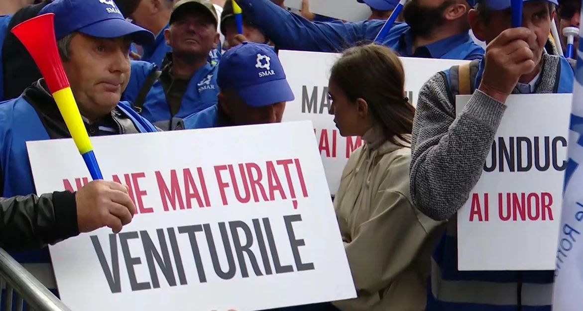 Proteste uriaș la Apele Române: sute de angajați, în fața Ministerului Mediului. Ce îi nemulțumește pe oameni