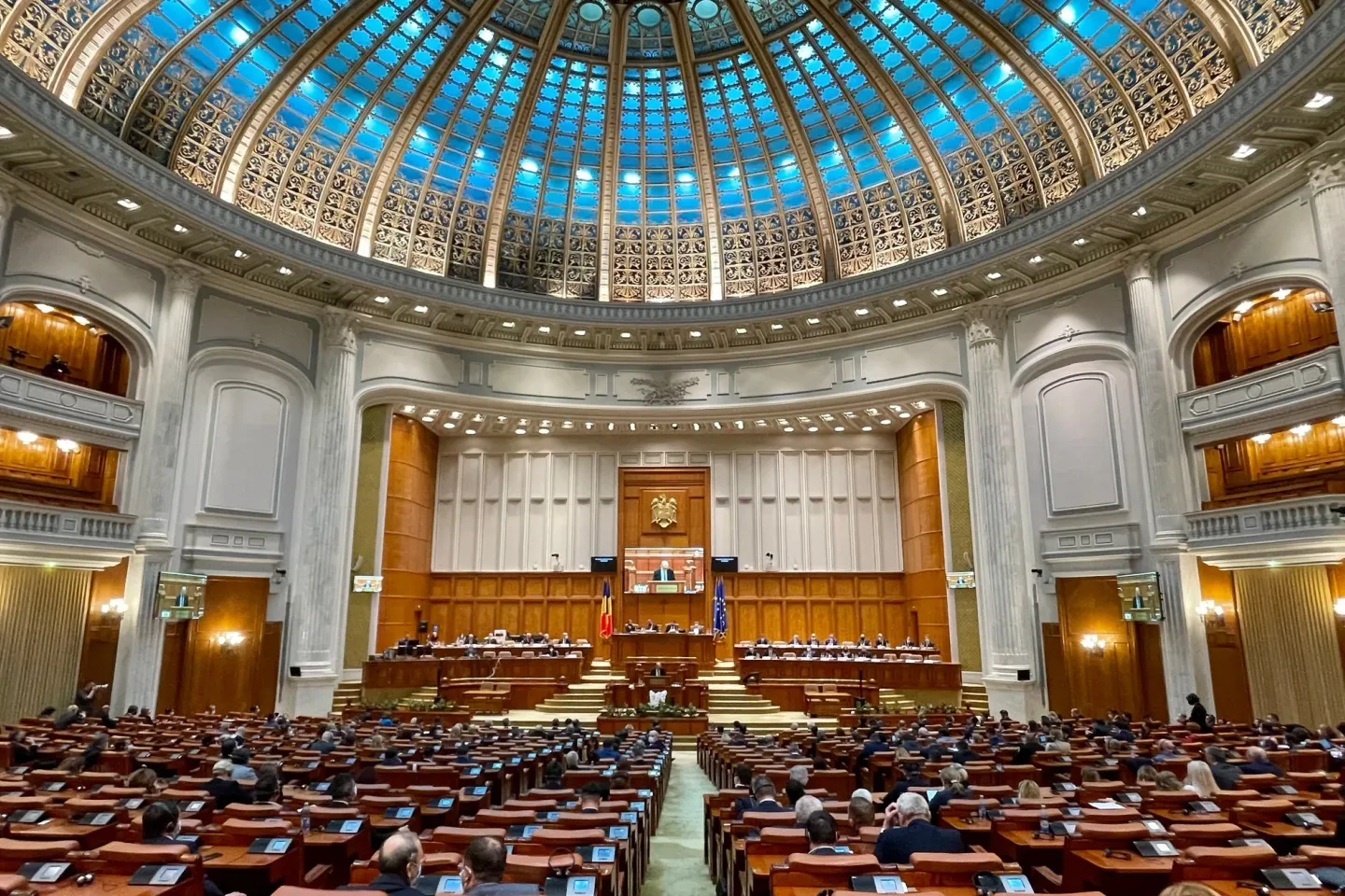 Blocul Național Sindical solicită convocarea în Parlament a ANRE pentru a explica întârzierile în autorizarea de capacităţi de producţie şi stocare a energiei