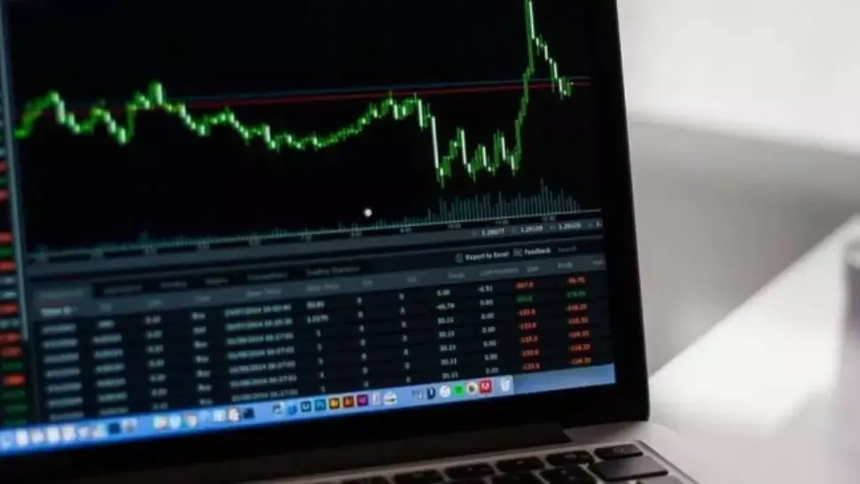 Bursele internaționale au avut numeroase fluctuații, dar pe un trend aparent descendent