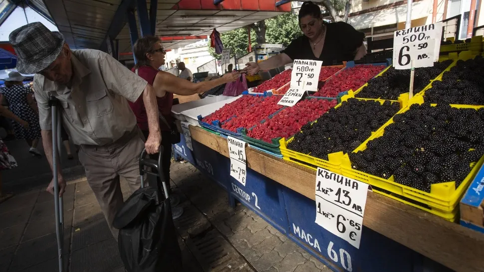 A fost votata legea care interzice creșterea prețurilor. Foto/Profimedia