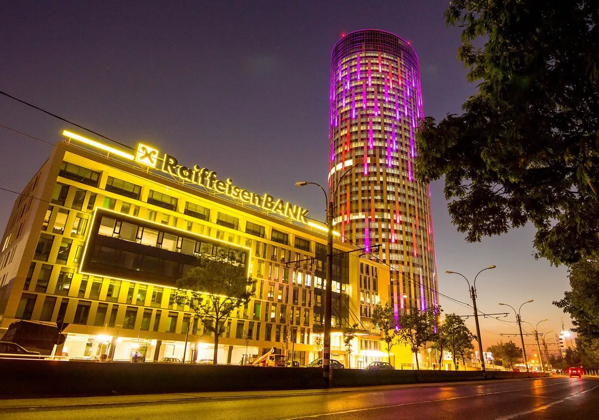 Raiffeisen-Bank-Administratia-Centrala-2