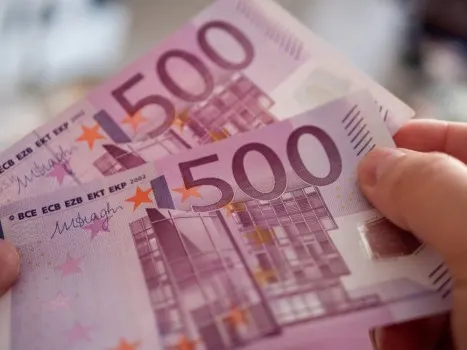 curs-valutar-BNR-moneda-euro-467x350