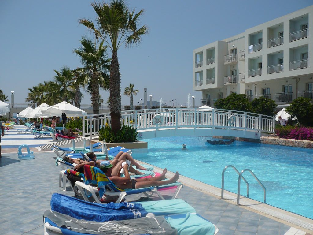 piscina_hotellablache