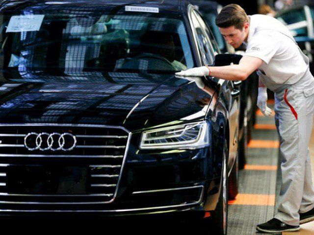 audi-1490762092-244-640x480