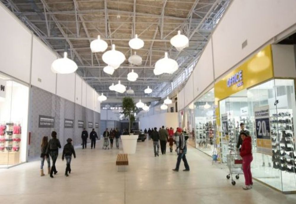 Stocul de retail modern va depăşi 4 milioane mp în România, la finele anului 2020