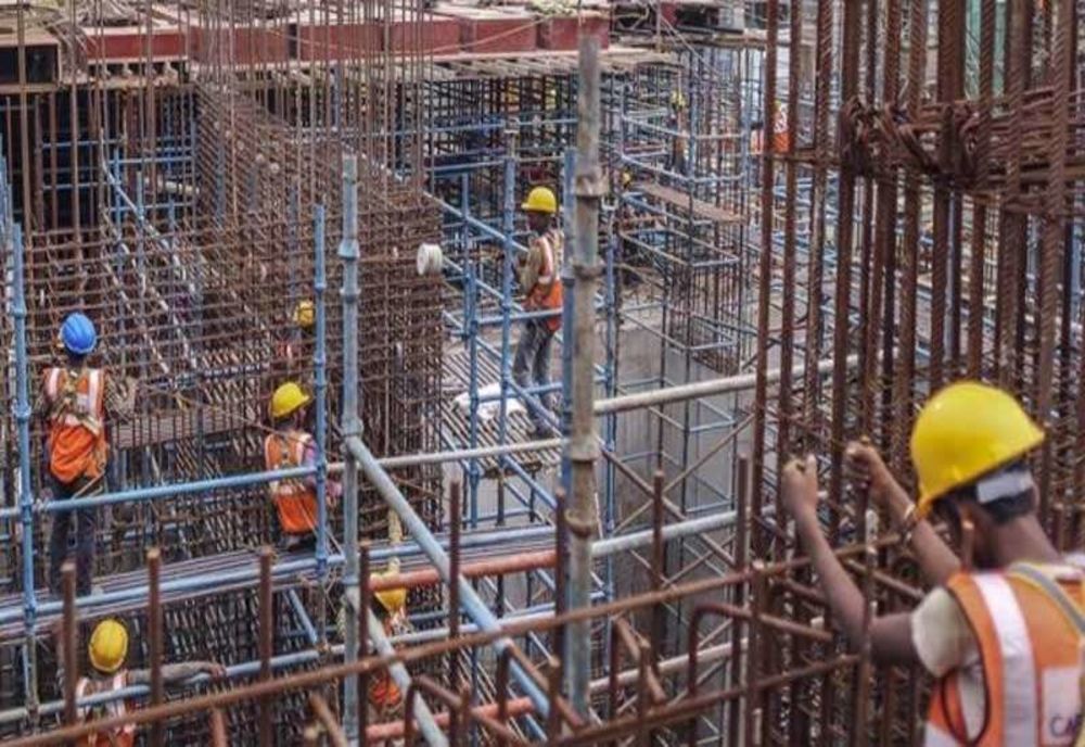 Creştere cu peste 18% a volumului lucrărilor de construcţii, în primele şapte luni