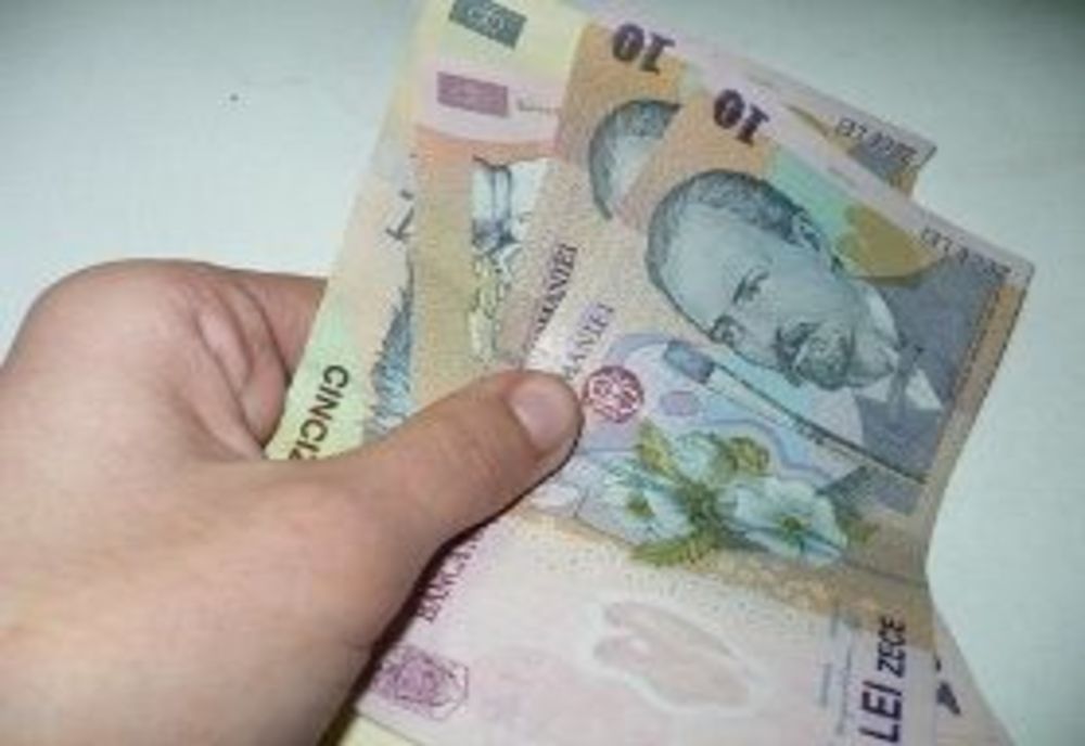 Comisia Europeană cere mărirea salariului minim, Bolojan se opune. Explicația premierului, halucinantă