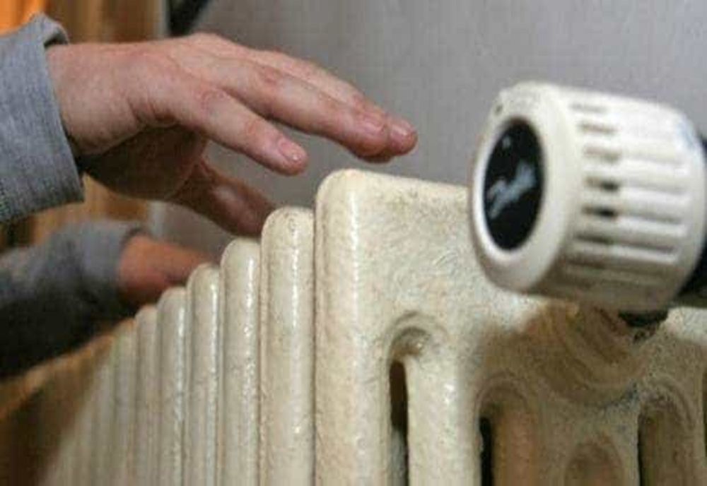 SUTE DE IMOBILE DIN BUCUREȘTI RĂMÂN FĂRĂ CĂLDURĂ 