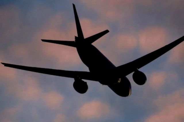 Schimbări majore la o mare companie aeriană: Mai puține curse în Orientul Mijlociu, extindere pe alte piețe