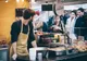 Ca să vândă mâncare cu 5% TVA, patronii trebuie să așeze clienții la masă și să se asigure că este consumată pe loc