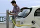 Cererea de mașini electrice crește, însă consumatorii sunt reticenți față de autovehiculele autonome
