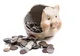Românii și băncile: Cardurile de credit și împrumuturile sub 15.000 lei, cele mai utilizate instrumente bancare