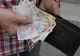 Salariul minim. Sindicatele vor mai mult decât oferă Dăncilă
