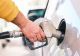 Prețul carburanților crește din nou. Benzină mai scumpă cu 10 bani, motorina cu 15 bani, deși cotațiile la petrol au scăzut