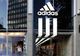 Lovitură pentru Adidas! Cele trei dungi nu sunt marcă înregistrată