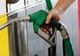 Analiză: Reducerea accizei la carburanți i-ar ajuta pe cei bogați și i-ar lovi pe cei săraci